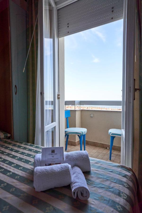 Hotel Adriatica Sul Mare Rimini Exterior photo